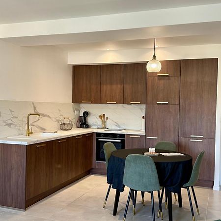 Appartement Neuf Contemporain Lourdes Exterior foto